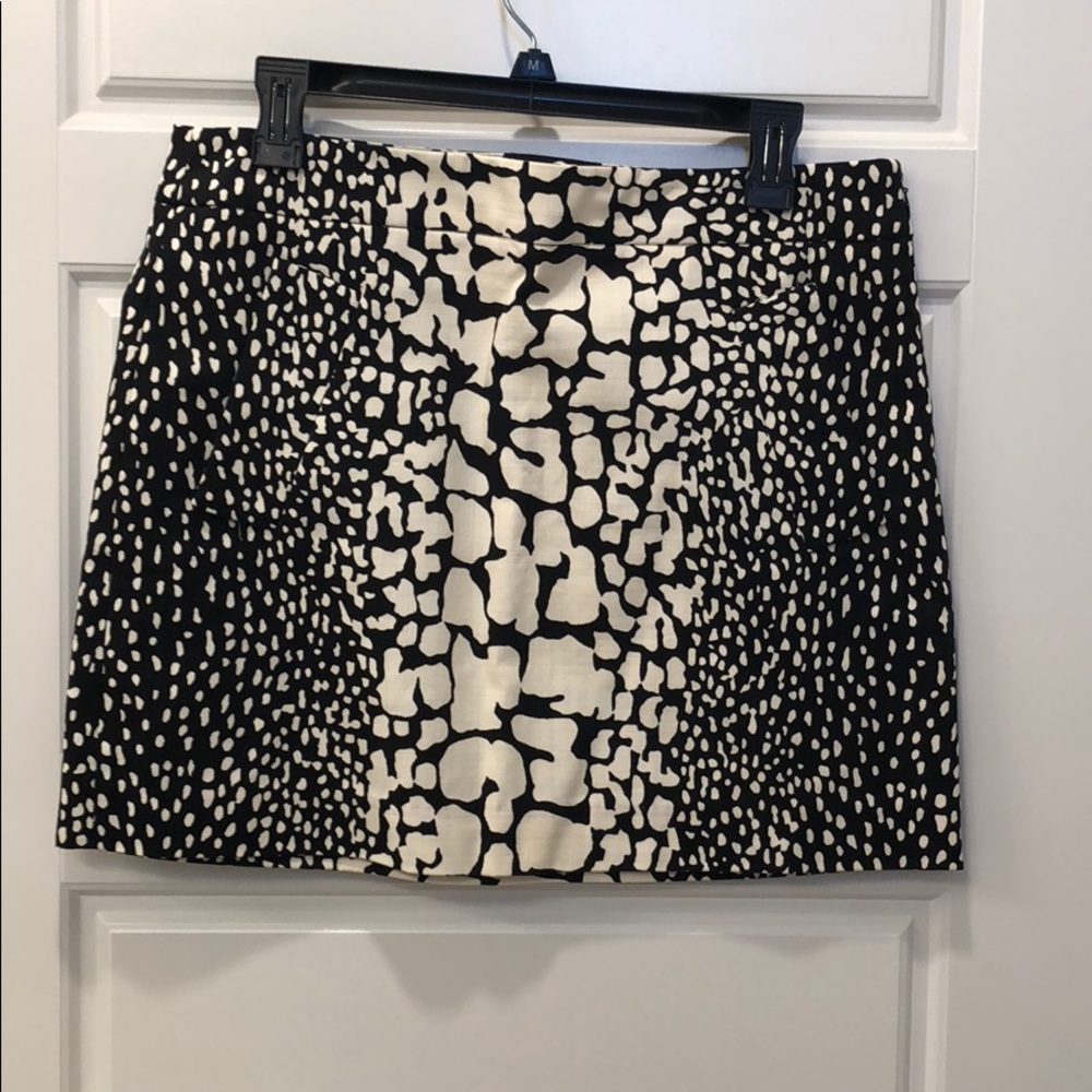 JCrew Black & White patterned skirt